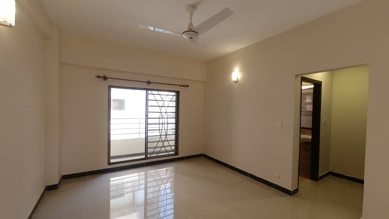 Stunning 2741 Square Feet Flat In Askari 5 - Sector J Available 5