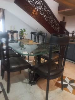 Good Quality Dining table