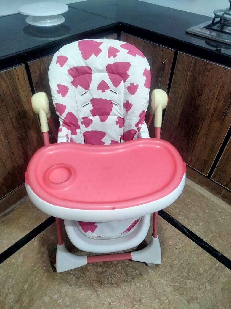 High chair for. kids 0