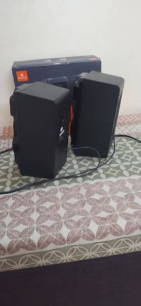 computer speakers 4