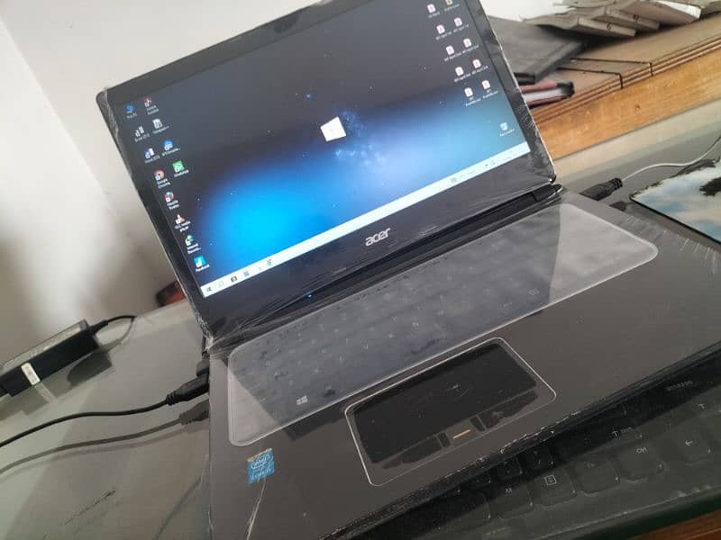 Acer Laptop Core i5 #0345-8200083 1