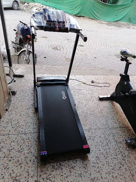 zero treadmill RT15 for 100kg brand new with all accessories i 0