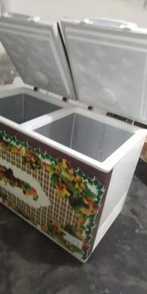 Used Freezer Like Brand New for Sale 3