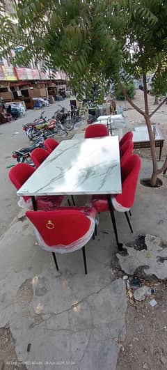 Daining Table with 8 chair