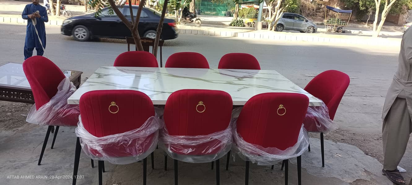 Daining Table with 8 chair 7