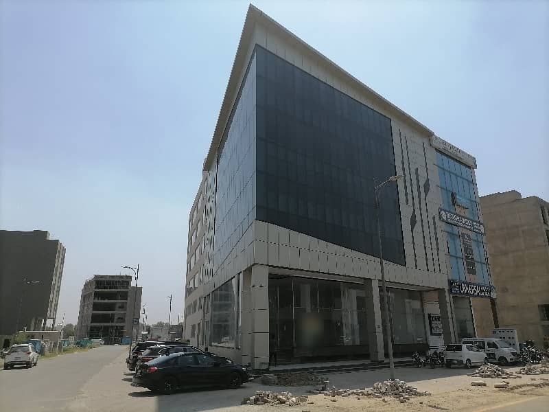 16 Marla Commercial Floor Available For Rent In Dha Phase 8 0