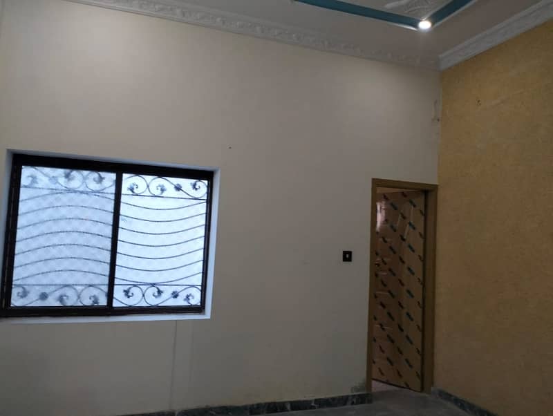5 Marla Beautiful House Available In Gulshan E Iqbal 3