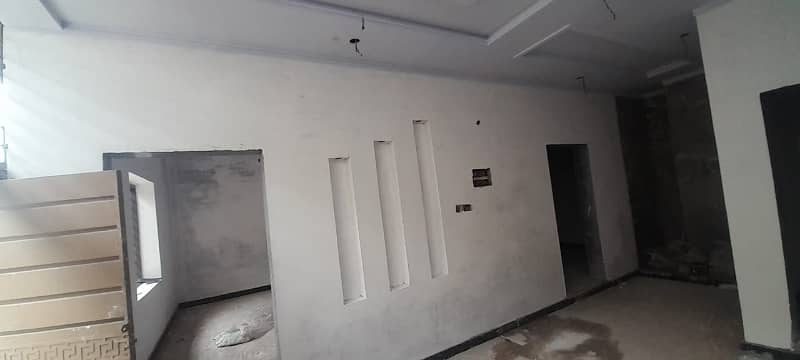 3 Marla Double Unit Available In Gulshan E Iqbal 3