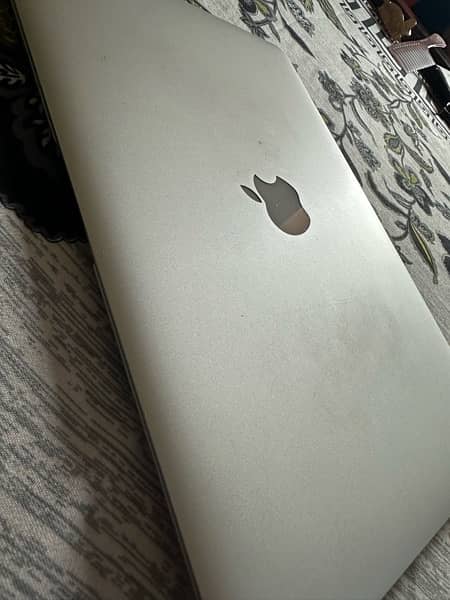 MacBook Air 2015 Urgent for Sale 1