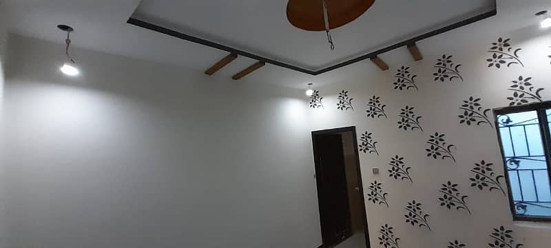 3.5 Marla House Available For Sale In Halid Colony 18