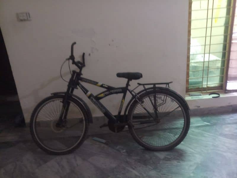 Typhoon bicycle in very good condition 0