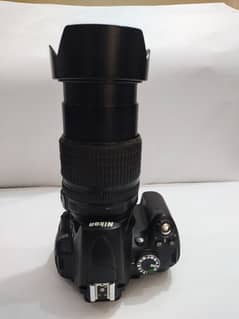 Nikon D5000 DSLR camera