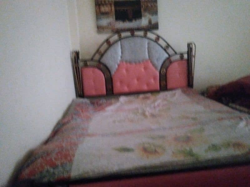 iron king size bed 3