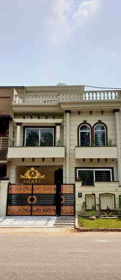 Brandnew House For Rent, Near Market/Masjid/Park