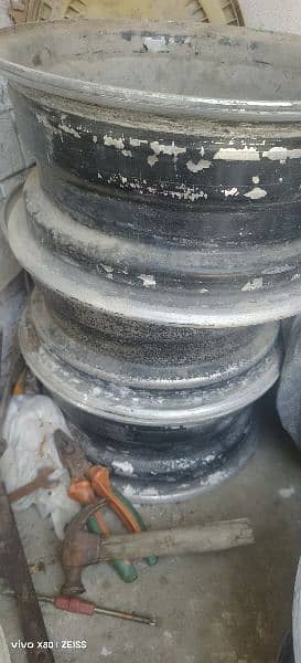 13 inch aloy rims 8/10 condition 3