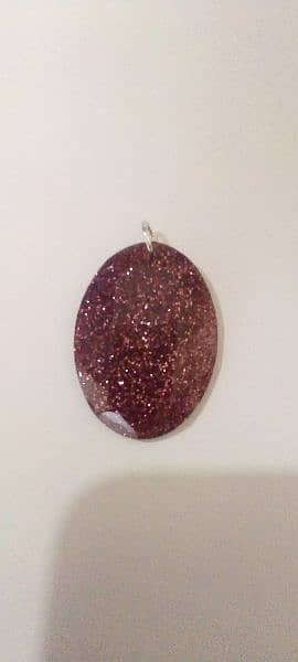 resin art jewelry and keychains 1