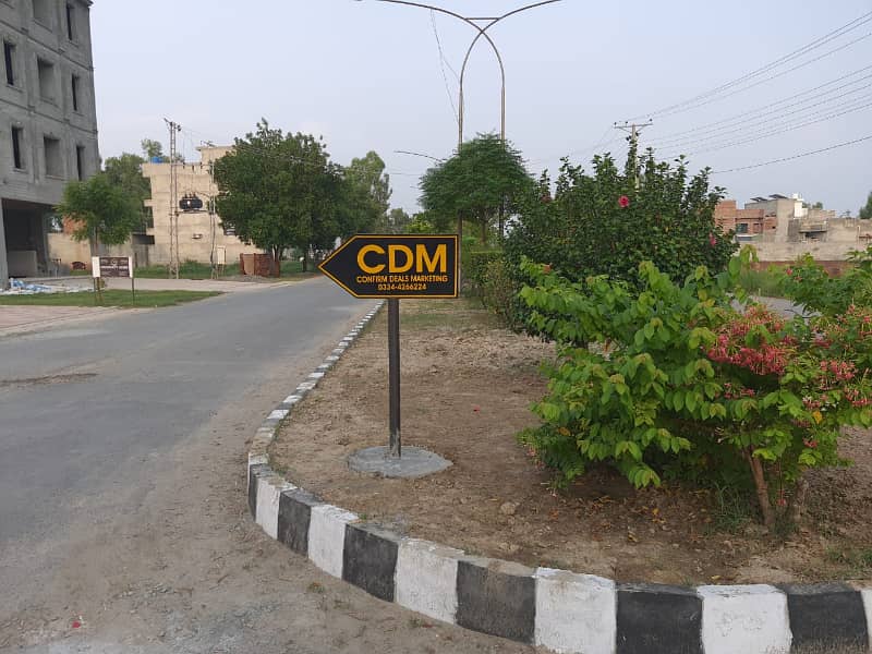 82 Lac 4 Marla Commercial Plot 100 Feet Road For Sale 2