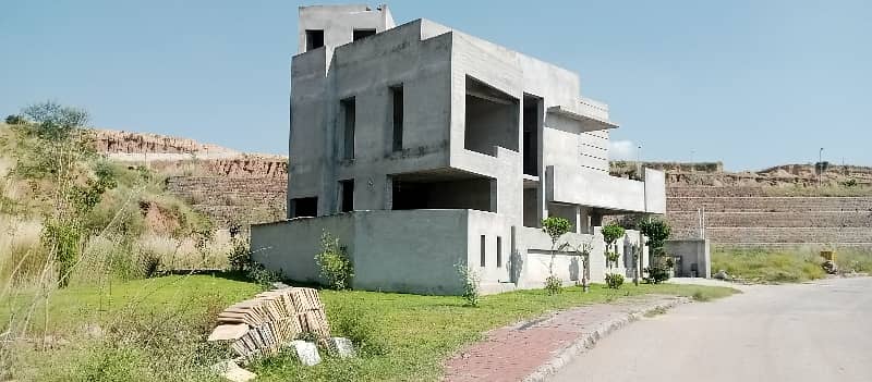 14 Marla Grey Structure House For Sale In DHA Phase 3 Rawalpindi 0
