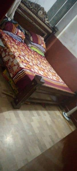 double bed and makeup table availble 2