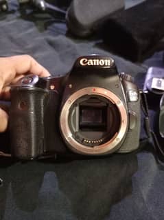 canon 60d camera & all ACCASREIE for sale