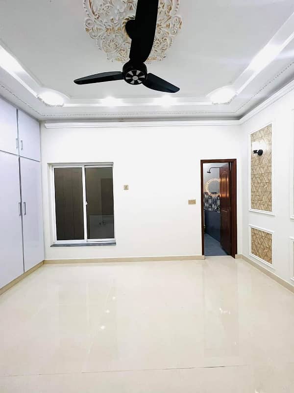 5 Marla Spanish Design House Facing Park For Sale In Beautiful Location Of Lahore 7