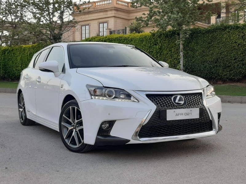 Lexus CT200h 2017 2