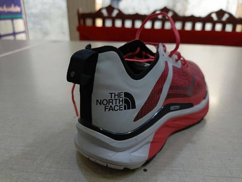 The North Face Women's VECTIV Infinite Trail 6