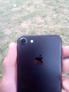 iphone 7 pta approved 128 storage black colour