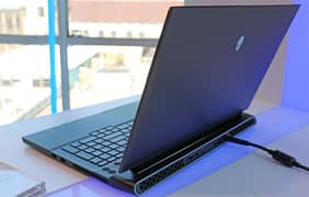 Alienware Dell M17 17.3" Intel Core i7-9750H, 16gb 512ssd RTX2060