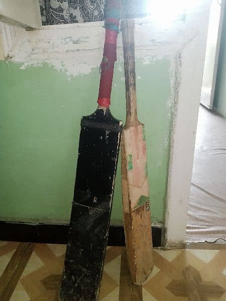 Hard + tennis bat for sale hard wala thora damage hai tenis wala ok ha 0