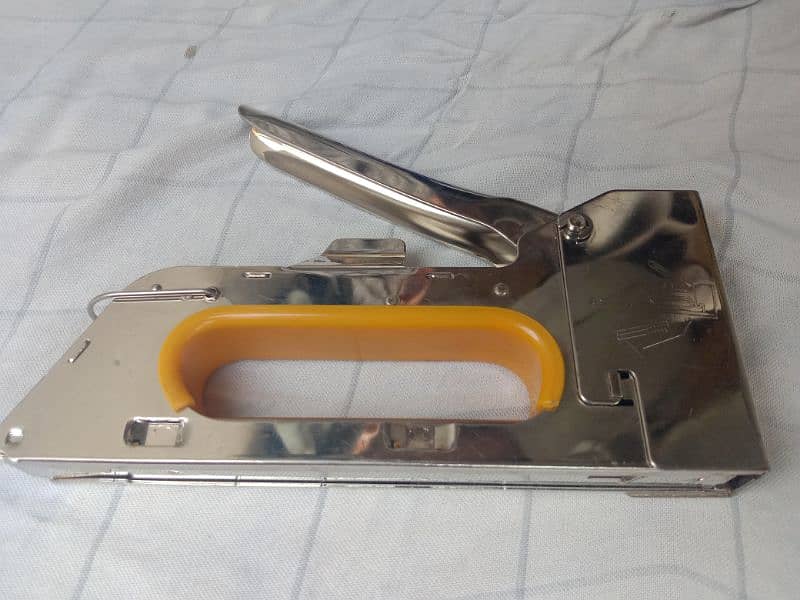 stapler 10 by 10 condition sofa pin use . flex pin use 0