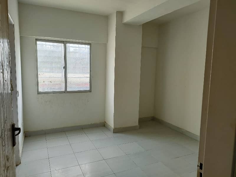 Grey Noor Tower Shopping Mall 3 Bed DD 6