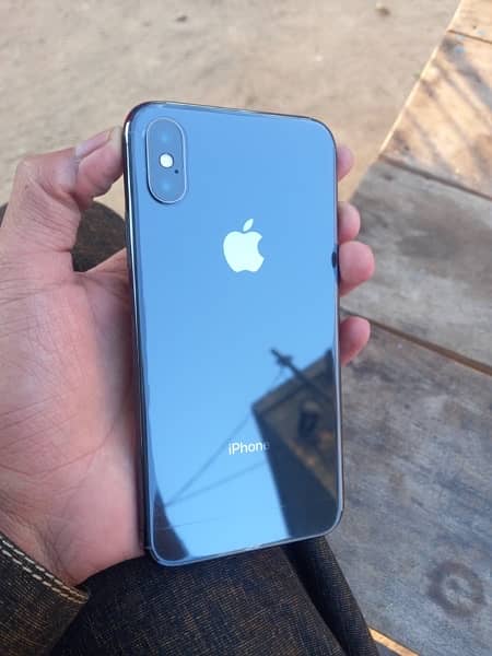 iphone xs for sale in lush condition 5