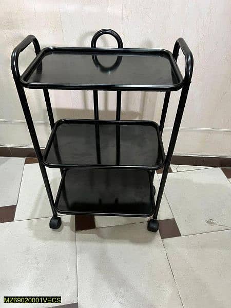 •  Material: Iron Steel
 food serving trolly 3