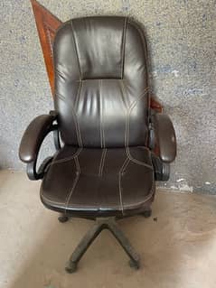 Office chair and table new condition
