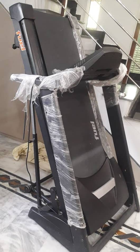 Treadmill for Sale in Excellent Condition 1