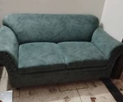 4 seater sofa sale boht Achi condition Mei hai one year use