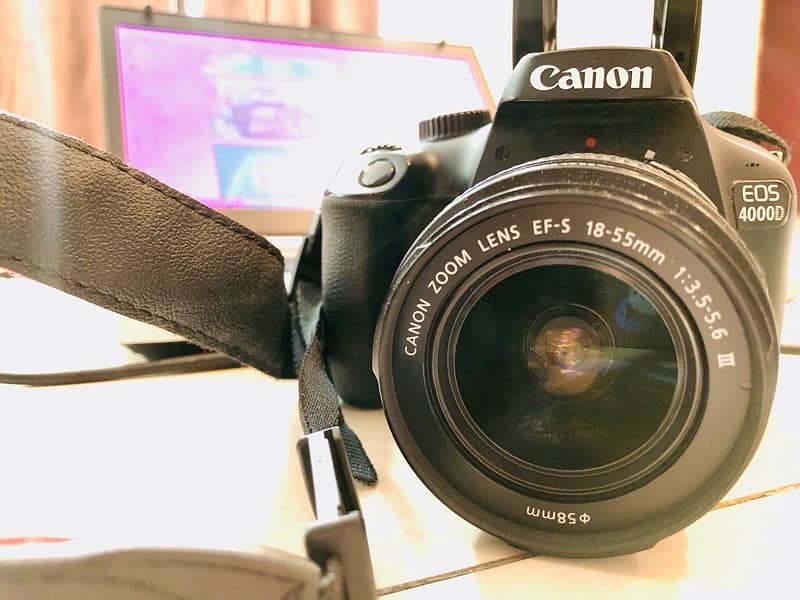 canon camera EOS4000D 0