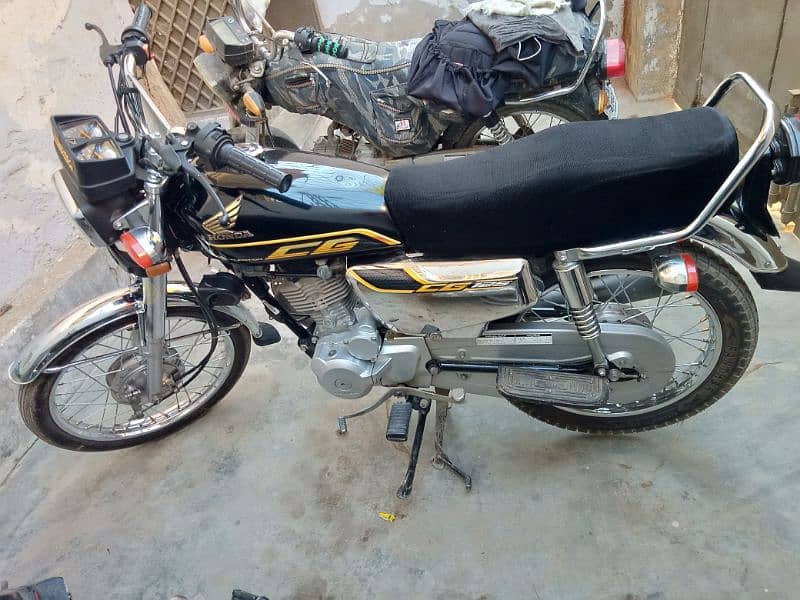 CG 125 Self Start special edition Sell 2