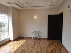 1 Kanal Upper Portion Very Beautiful House Available For Rent In FF Block Phase 4 DHA Lahore