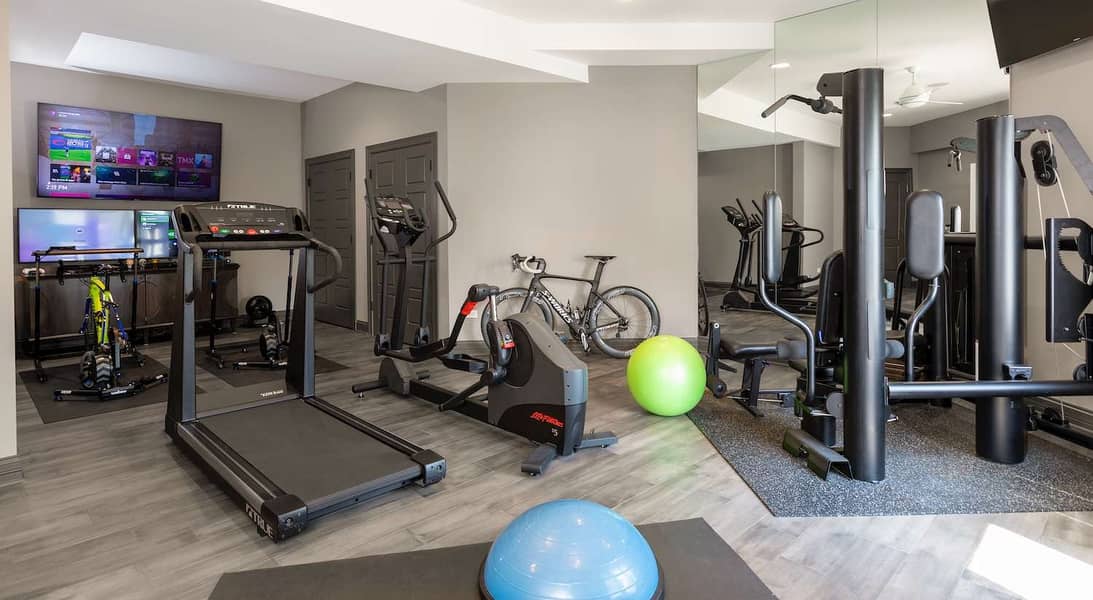 Treadmill\Elliptical\Rods\Bench\Plates\Dumbblle\Home Gym Machines 7