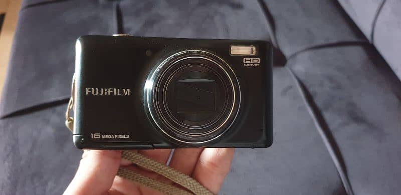 FujiFilm T410WM | 16 MegaPixels | Digital Camera 0