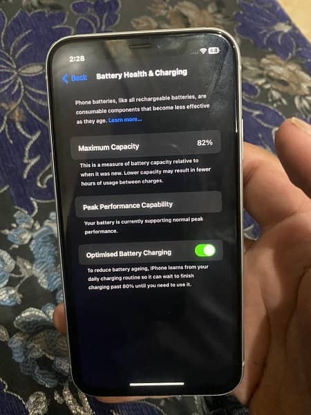 IPHONE XR 64gb jv condition 10/10 battery 82% 6