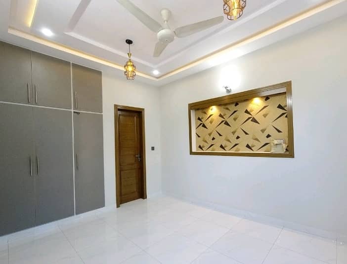 Get In Touch Now To Buy A Good Location House In Islamabad 3