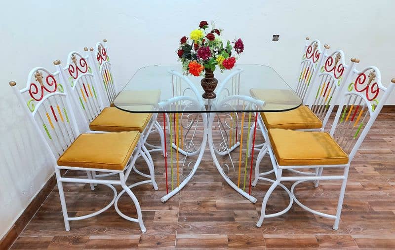 DINING TABLE 6 CHAIRS NEW CONDITION 1