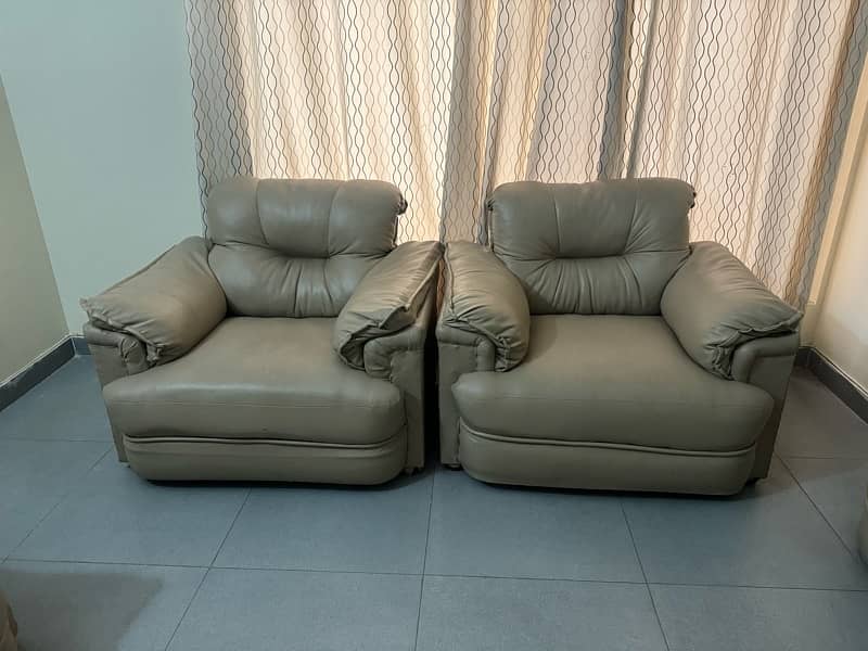 7 seater sofa set, Almost new. 0