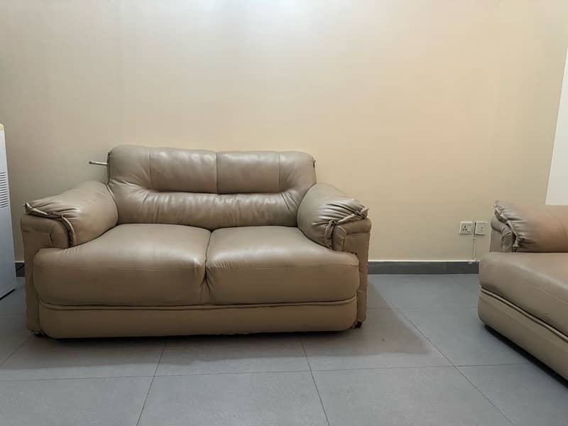 7 seater sofa set, Almost new. 1