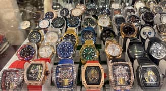 watches for sales brand new on wholesale along with counter and boxes