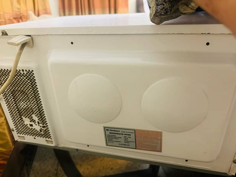 Dawlance Microwave Oven 3