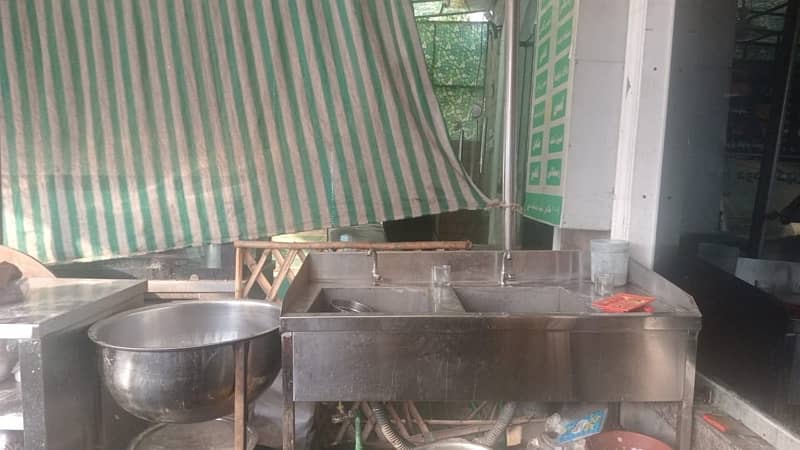 Restaurant setup for sale In Wapda Town Lahore 8